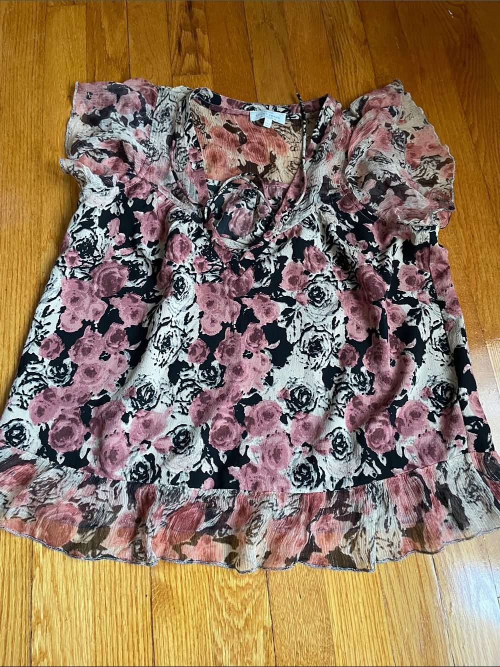 Lucky Brand Rose-Print Short Sleeve Blouse in Dusty Pink and Black